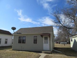 8 Osborn Ave, Sabin, MN 56580-4011