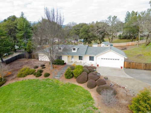 230 Terra Verde Ct, Redwood Valley, CA 95470-9427