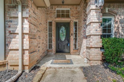 7500 Orchard Ct, Fort Worth, TX 76182-7900