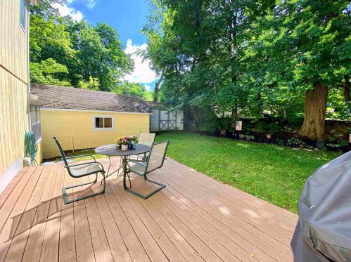 2 Hill St, Unity, NH 03773-1951
