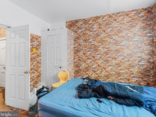 3336 22nd St, Philadelphia PA 19140-4705 exterior