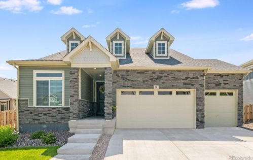 58 Oak Hill Ct, Aurora, CO 80018-1734