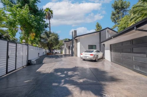 3411 Chevy Chase Dr, Glendale CA  91206-1418 exterior