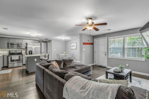 1058 Hubbard St, Atlanta GA  30310-3110 exterior