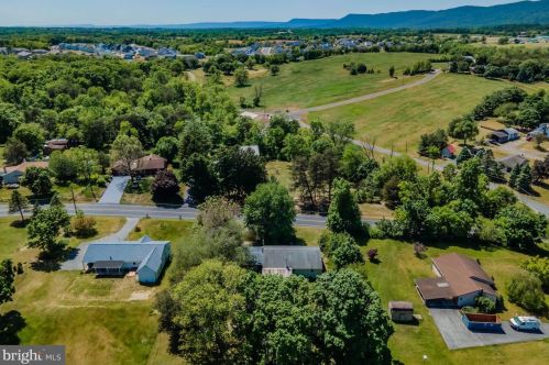 481 Cranes Gap Rd, Carlisle PA  17013-9602 exterior