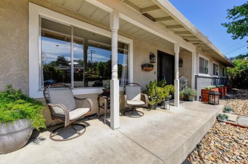 131 Mill St, Sutter Creek, CA 95685-4328