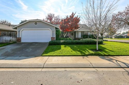 1004 Fawn Ct, Merced, CA 95340-0687