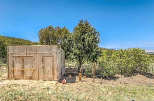 3449 Vaughn View Dr, Pueblo CO  81005-9750 exterior