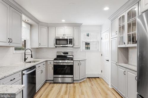 347 Ardmore Ave, Tavistock NJ  08033-1001 exterior