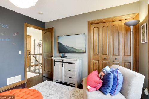 10147 Bridgewater Pkwy, Saint Paul MN  55129-8587 exterior