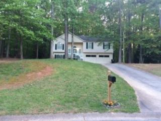 273 King James Dr, Dallas GA  30157-5925 exterior