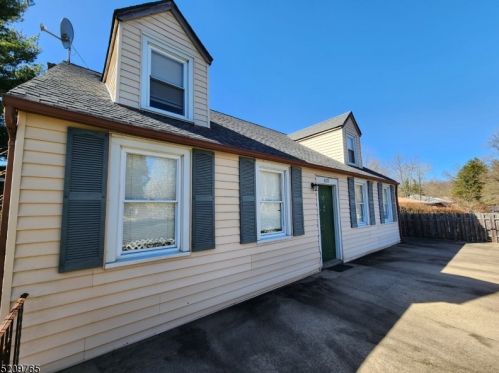 4271 Route 27, Princeton NJ  08540-8705 exterior