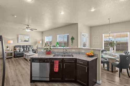 9724 Eagle Creek Cir, Denver CO  80022-6223 exterior