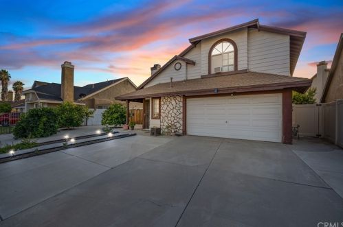 2036 Cherrytree Dr, Perris, CA 92571-2678