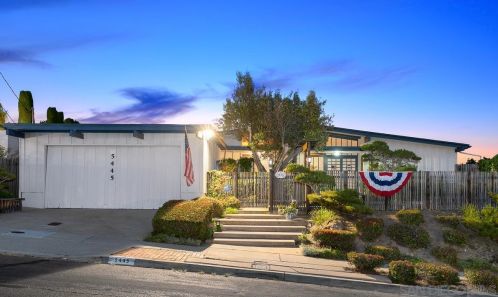 5445 Castle Hills Dr, San Diego, CA 92109-1928