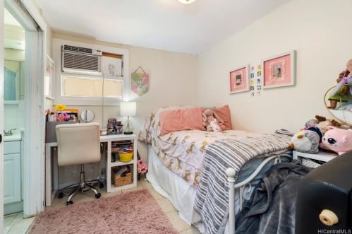 4678 Kahala Ave, Honolulu HI  96816-5211 exterior