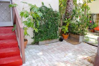 3843 Tracy St, Los Angeles CA  90027-4609 exterior