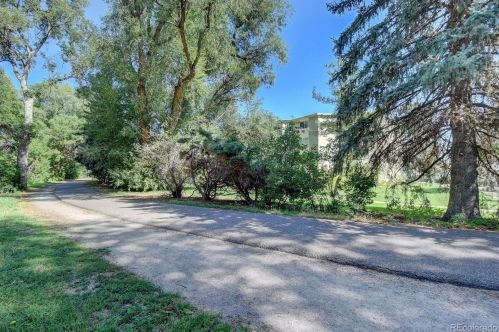 350 Clinton St, Denver CO  80247-1239 exterior