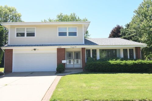 1702 Waterman Ave, Arlington Hts IL  60004-4214 exterior