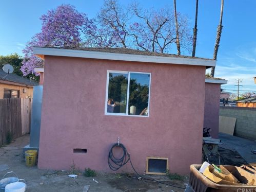132 Caldwell St, Compton CA  90220-4807 exterior