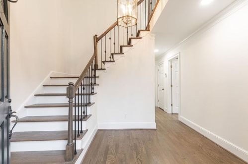 325 Breakwater Rdg, Atlanta, GA 30328-1805