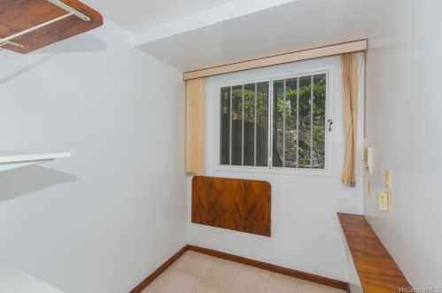 1629 Ihiloa Loop, Honolulu HI  96821-1319 exterior