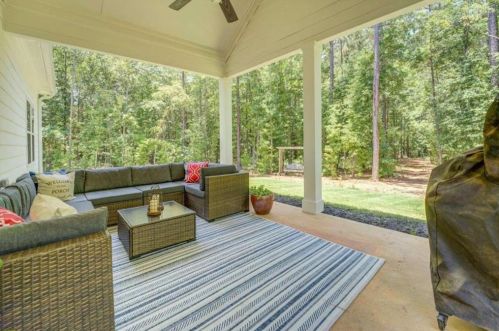 100 Nicklaus Cir, Social Circle GA  30025-5347 exterior