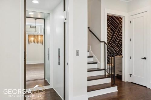 1074 Abington Ct, Atlanta GA  30319 exterior