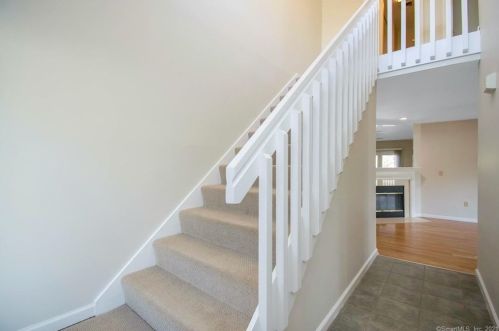 1901 Mill Pond Dr, Wapping, CT 06074-4319