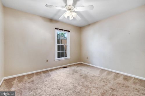 7218 Gentian Ct, Springfield VA  22152-3847 exterior