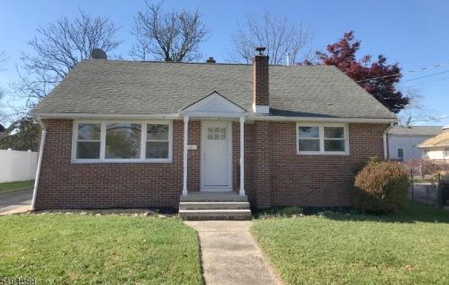 212 13th Ave, Manville, NJ 08835-1108