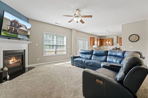 3845 Lake Sanctuary Way, Atlanta GA  30349-1898 exterior