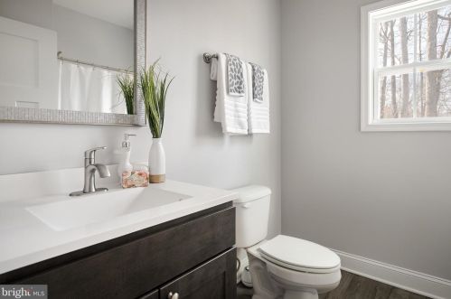 258 Speaks Ln, Harpers Ferry WV  25425 exterior