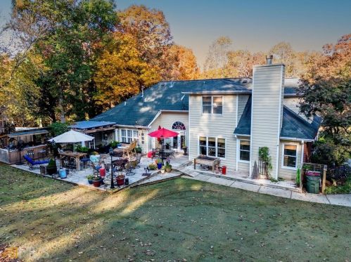 2381 Stedman Ln, Conyers GA  30094-4762 exterior
