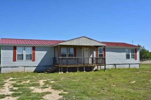 9114 County Road 7630, Wolfforth, TX 79382-4777