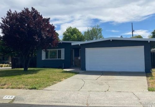 349 Plum St, Vacaville, CA 95688-2740