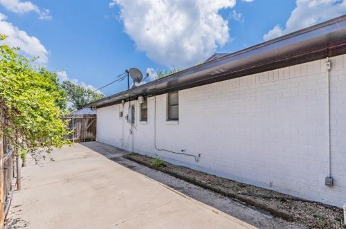 6605 Trail Lake Dr, Fort Worth TX  76133-5006 exterior