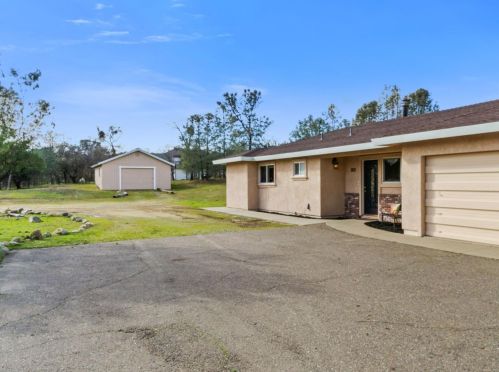 3821 Sunshine Ln, Swansboro Country, CA 95667-8282
