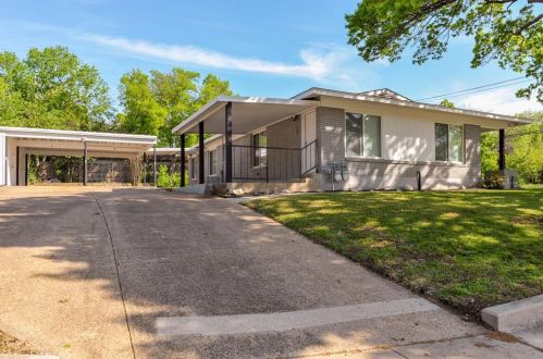4400 Granbury Rd, Fort Worth TX  76109-5225 exterior