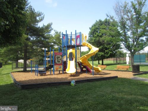 15 Valleyfield Ct, Silver Spring MD 20906-5724 exterior