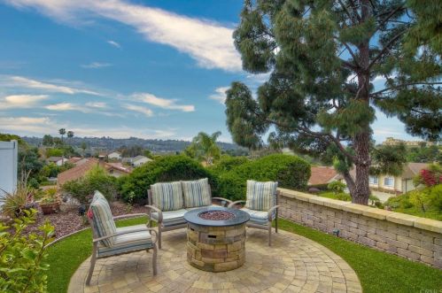 2258 Valley Rd, Oceanside, CA 92056-3107