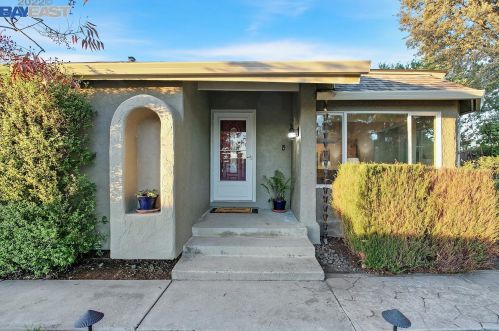 5613 Bridgeport Cir, Livermore, CA 94551-5603