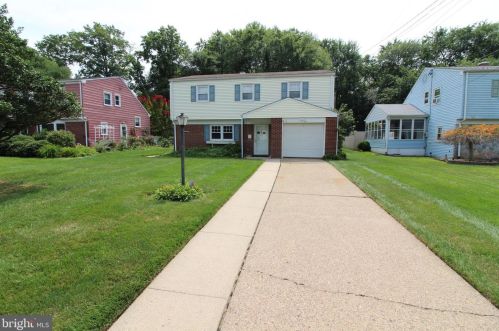 11 Dixmont Ave, Trenton, NJ 08618-1811