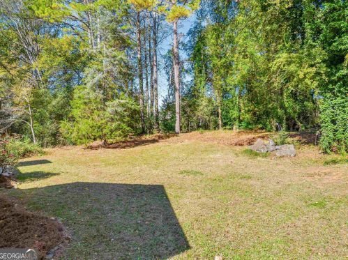 543 Charing Cross Dr, Marietta GA  30066-2556 exterior