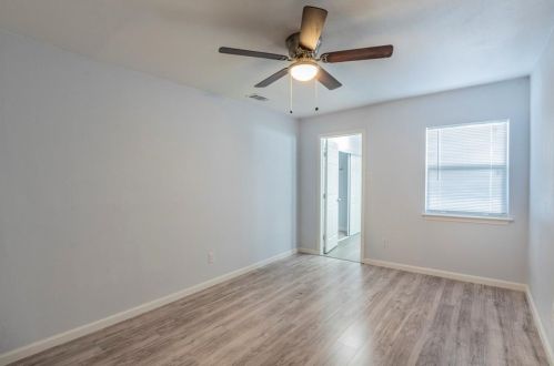 1401 Inwood Blvd, Garland TX 75042-8112 exterior