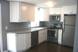 23 Stonegate Ln, Derry, NH 03038-2563