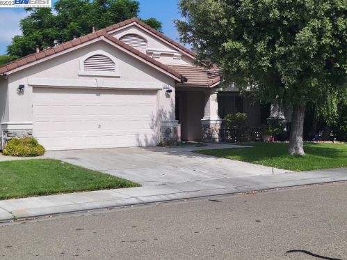 217 Dyer Ave, Manteca, CA 95336-5951