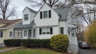 252 Kings Rd, Madison, NJ 07940-2327