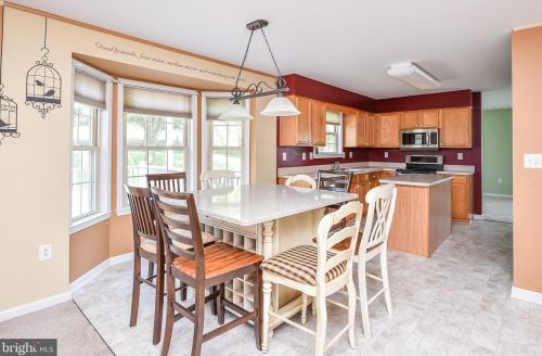 567 Michelle Dr, Hedgesville, WV 25427-5981