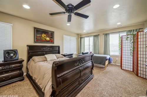 7617 4770, Taylorsville UT 84084-5508 exterior